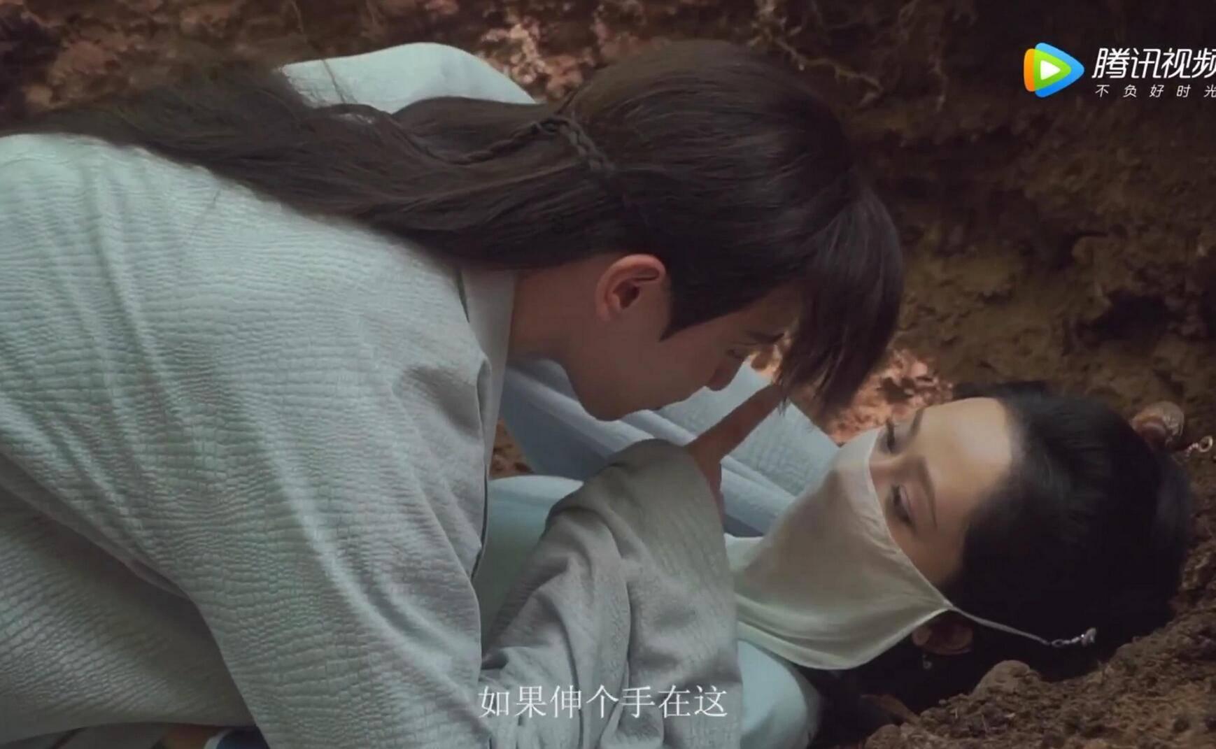 夏季的时尚女孩